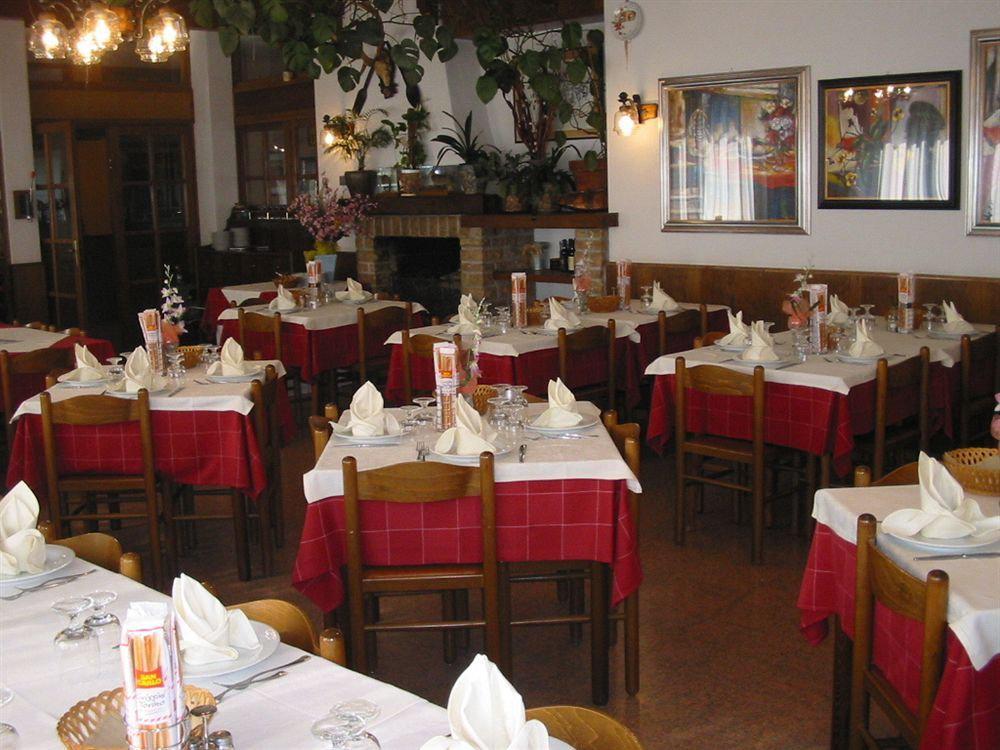 Albergo Canella 퓌피아노발레이마냐 외부 사진