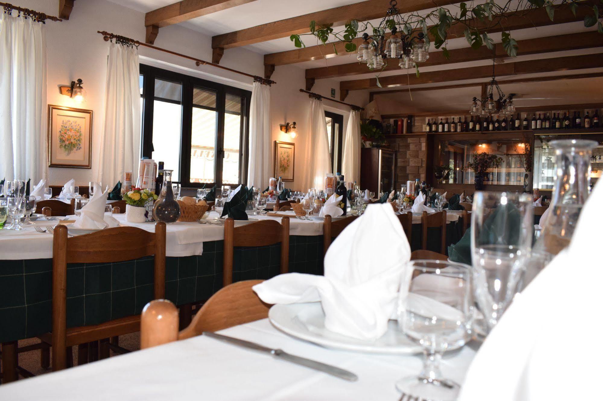 Albergo Canella 퓌피아노발레이마냐 외부 사진